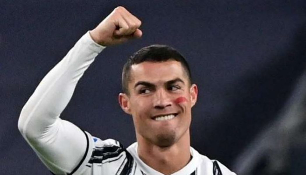 Report: Cristiano Ronaldo to extend his Juventus contract by a year