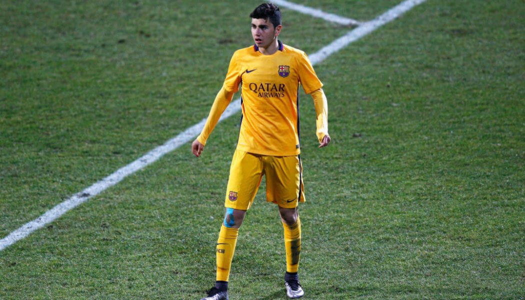 Report: Leeds looking to sell 22 y/o forward, agent in talks as three clubs keen to sign him