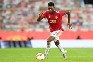 Report: Manchester United defender on verge of joining Bundesliga giants for just £1.5m