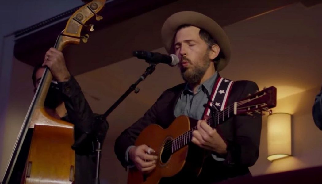 The Avett Brothers Perform “I Go To My Heart” on Fallon: Watch
