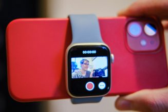 Today I learned your Apple Watch can double as a vlogging viewfinder