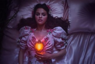Watch Selena Gomez’s Charming Lyric Video For ‘De Una Vez’
