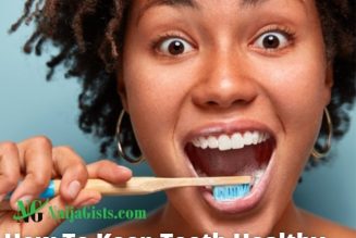5 Ways To Keep Your Teeth Healthy And Strong Naturally
