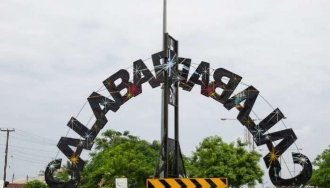 Cross River government demolishes over 200 illegal structures at Calabar market