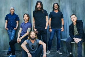 FOO FIGHTERS Cover BEE GEES’ ‘You Should Be Dancing’