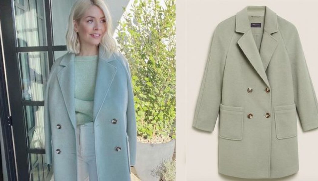 Holly Willoughby Just Wore An M&S Outfit In Our Favourite Spring Colour