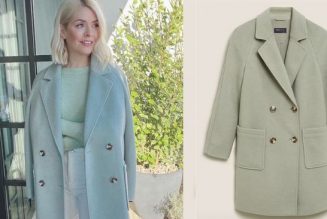 Holly Willoughby Just Wore An M&S Outfit In Our Favourite Spring Colour