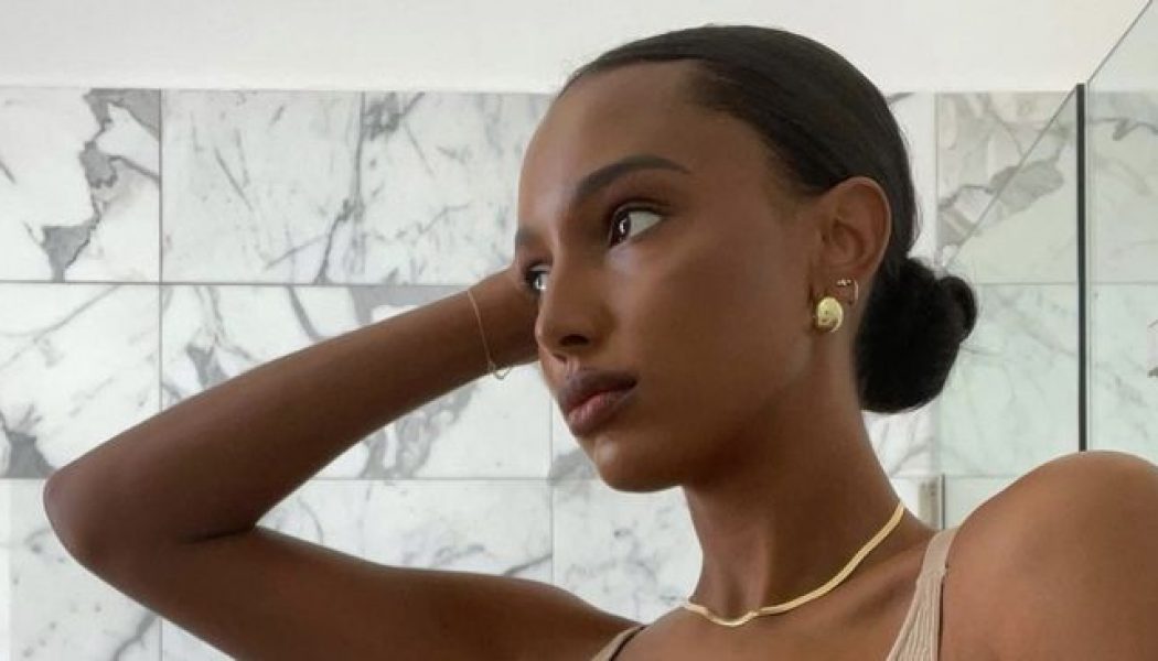 I Just Asked Jasmine Tookes How She Gets Such Glowy Skin—Here’s What She Said