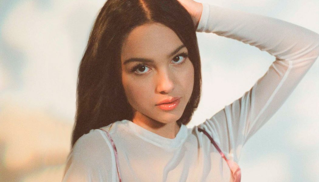 Olivia Rodrigo Delivers Emotional ‘Drivers License’ Performance for Grammy Museum