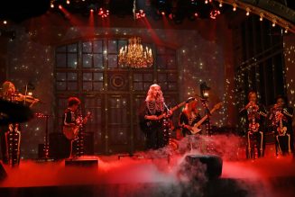 Phoebe Bridgers Hits Back at Guitar-Smashing Critics: ‘Next Time I’ll Just Burn It’