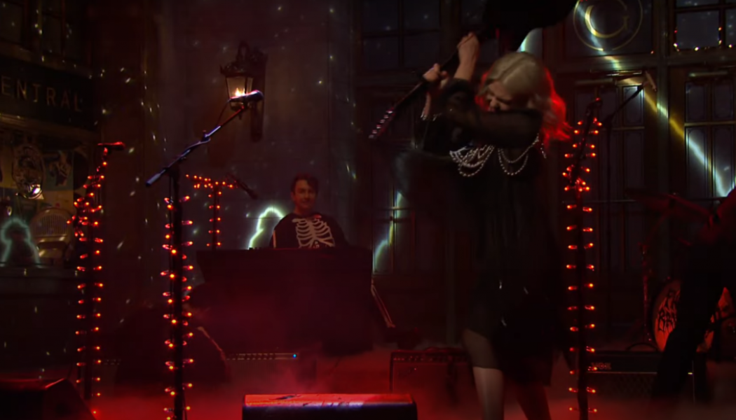 Phoebe Bridgers Performs ‘Kyoto’ and ‘I Know the End,’ Smashes Guitar in SNL Debut