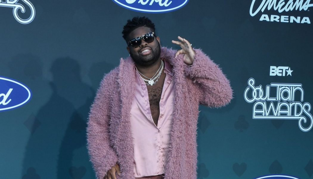 Pink Sweat$ Wants To Take You To Pink Planet