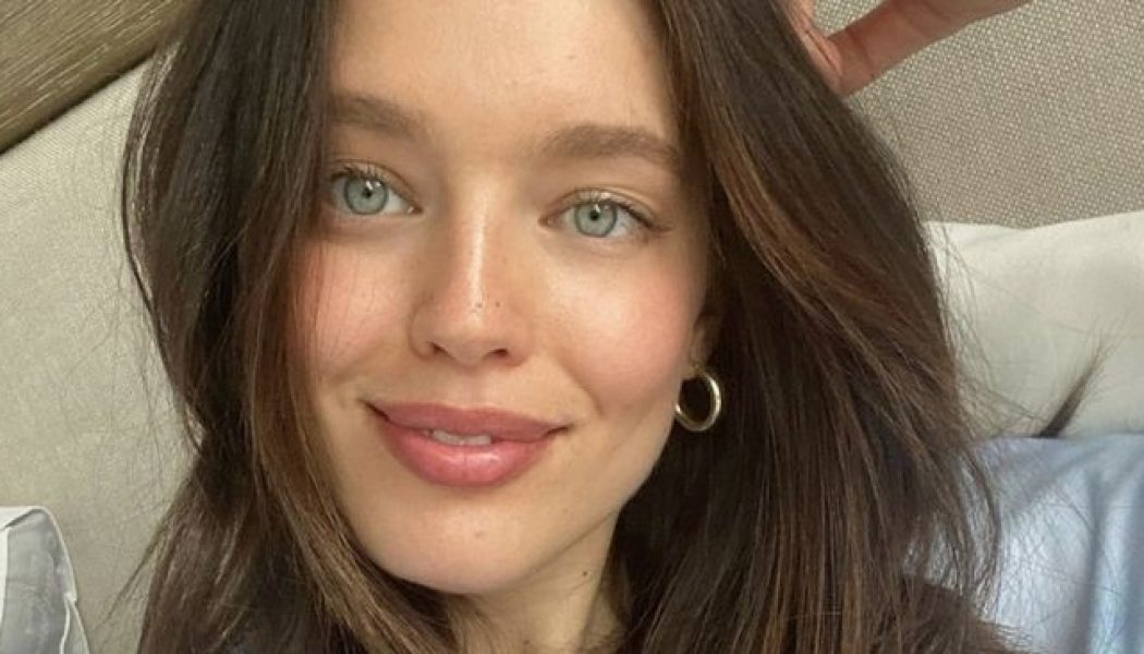 Red, Chapped Skin Is Officially in Season—These Foundations Will Have Your Back