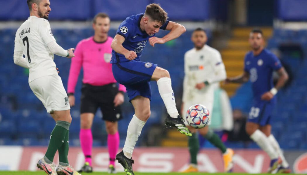 Report: West Brom and Southampton hopes dashed as midfielder is tipped to stay