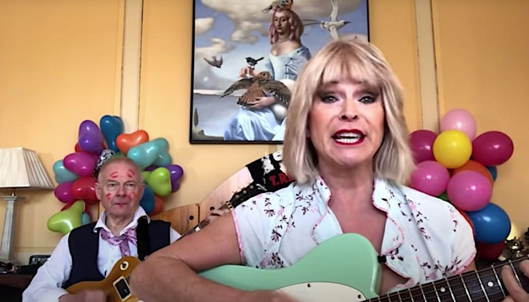 Robert Fripp and Toyah Celebrate Valentine’s Day with “Tainted Love”: Watch