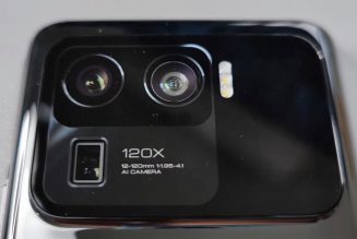 The Xiaomi Mi 11 Ultra might have a tiny rear-facing display as a treat