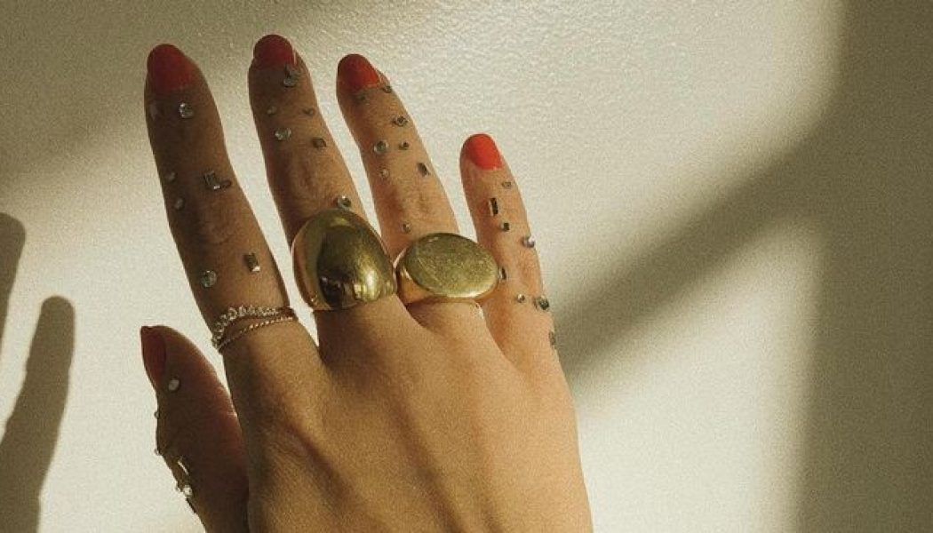 These Basic Nail Colours Look Good on Everyone