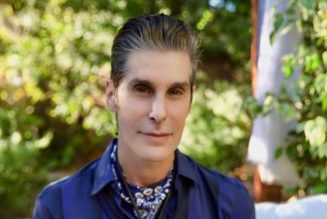 Why PERRY FARRELL Will Never Write Tell-All Autobiography
