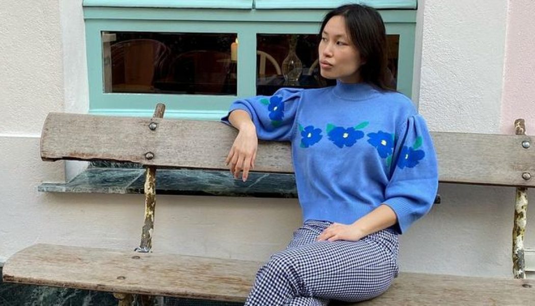 10 Timeless Items Every French Woman Has in Her Wardrobe