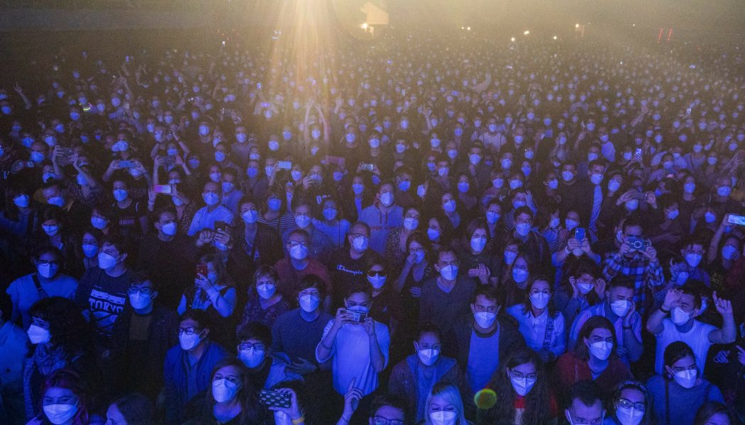 Barcelona Concert Experiment With 5,000 People Tests Effectiveness of Social Distancing