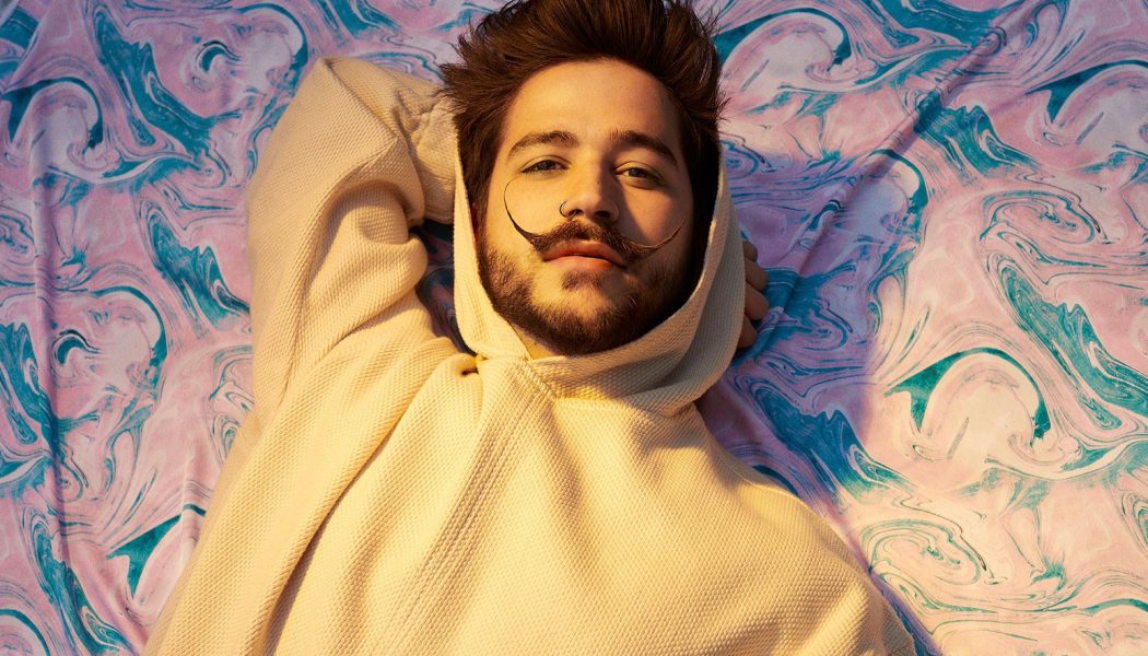 Camilo Scores Second Top Five on Top Latin Albums Chart With ‘Mis Manos’