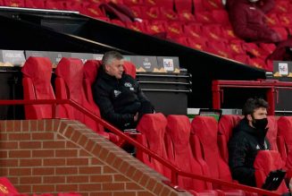 Chelsea boss shuffles his pack, key Leeds player ruled out