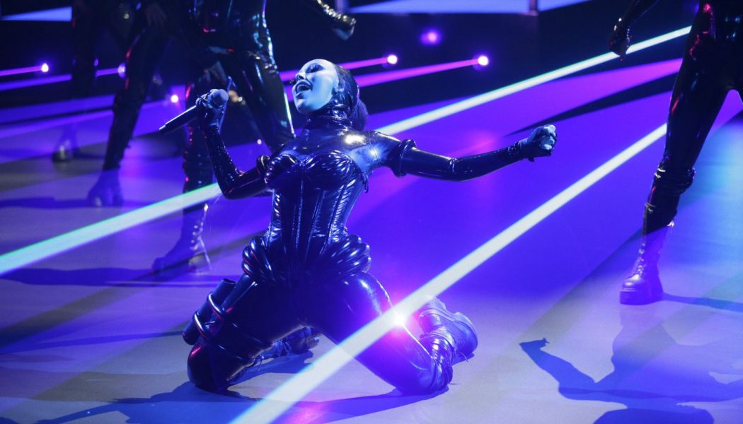 Doja Cat’s Sci-Fi Grammys Performance Was Just Purrfect