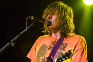 Evan Dando Performs at a Massachusetts Walgreens as a ‘Thanks’ for Finding His Wallet