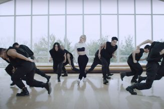 ROSÉ Dances ‘On the Ground’ for Laid-Back Performance Video