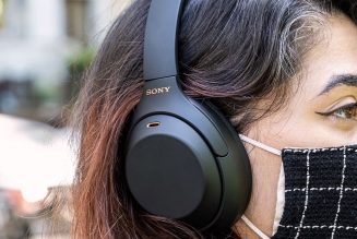 Save $150 on the original price of Sony’s 1000XM4 headphones at eBay