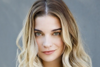 Schitt’s Creek’s Annie Murphy Tapped for Russian Doll Season 2