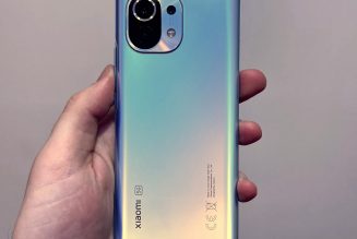 Xiaomi Mi 11 review: undercutting Samsung