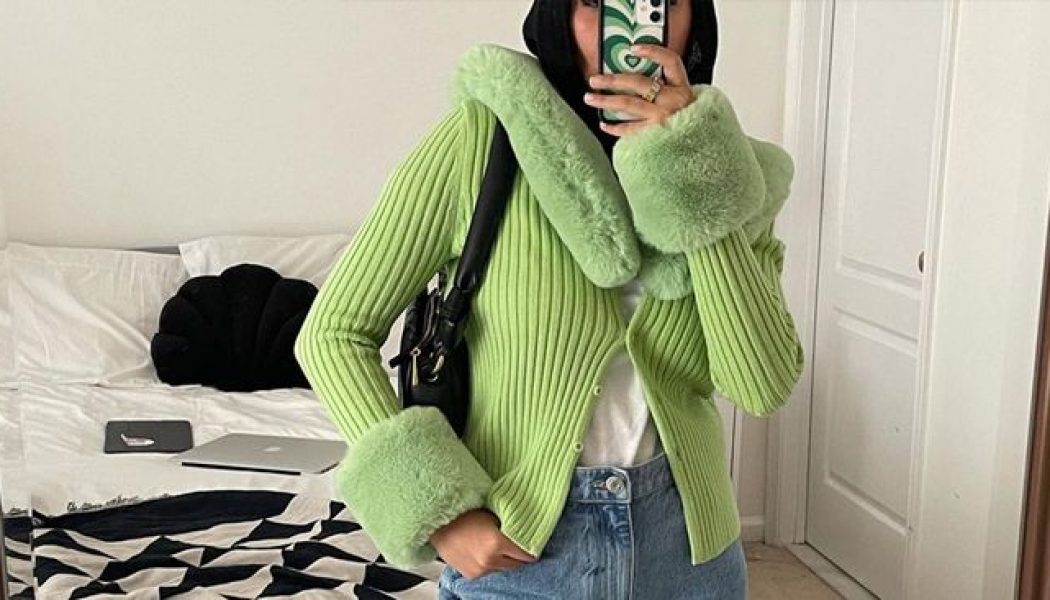 12 Stylish Spring Outfits You Can Wear With Jeans