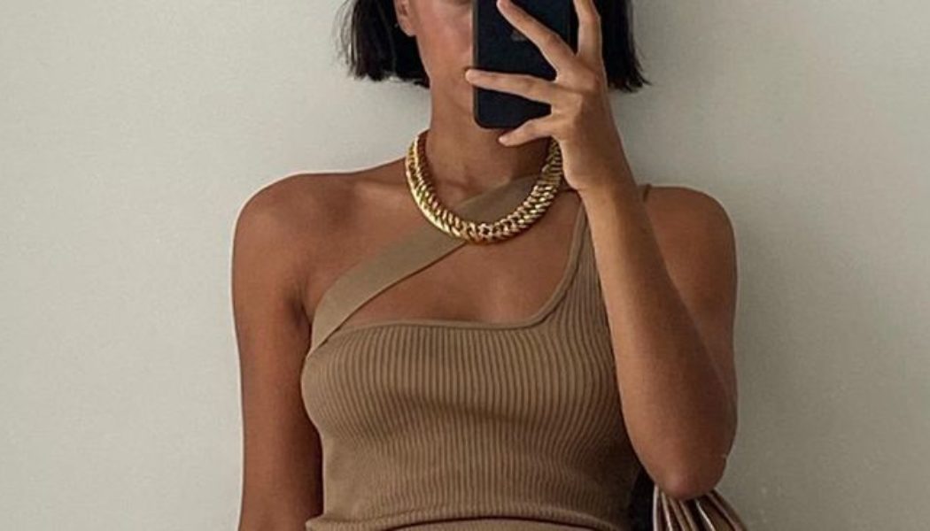 5 Going-Out Tops That Will Look Good With All Jeans