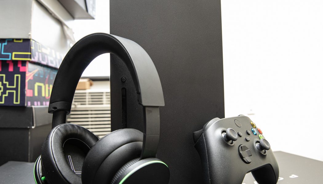 HHW Tech Review: Xbox’s Wireless Headset Delivers A Solid Experience Worthy of Its $99 Price Tag