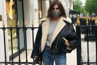 How to Wear Jeans According to This 66-Year-Old Former Vogue Editor