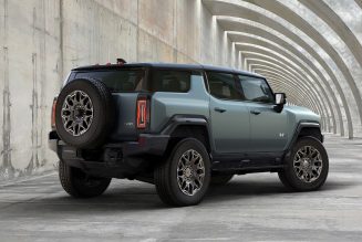 Hummer’s new electric SUV can drive diagonally, with 300 miles of range and a $110,000 price tag