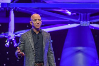 Jeff Bezos’ Blue Origin protests NASA’s $2.9 billion SpaceX contract