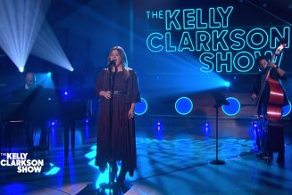 Kelly Clarkson’s Got Us In Our Feelings With Her Patsy Cline Cover