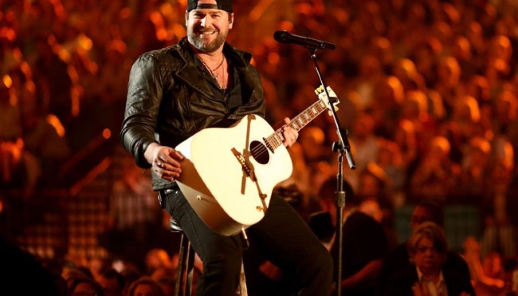Lee Brice’s ‘One of Them Girls’ Named Song of the Year by Nashville Independent Music Publishers