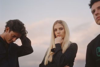London Grammar Hurtling to U.K. Chart Crown With ‘Californian Soil’