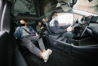 Moped-sharing startup Revel plans to launch a Tesla-only ride-hailing service in NYC