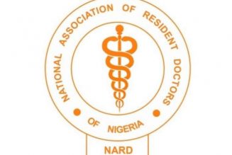 Resident doctors decry Nigerian government scrapping of officers, interns salary