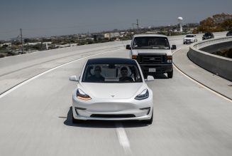 Tesla Kicking Inattentive Drivers Off “Full Self Driving” Beta Testing
