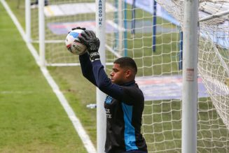 West Ham join Arsenal and two other PL teams in race for goalkeeper