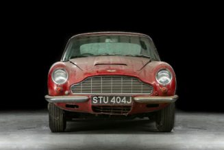 Aston Martin DB6 Sells for Over $250K After Collecting Dust for 30 Years
