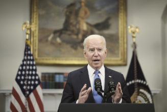 Biden pressed to send clear message on economy as warning signs flash