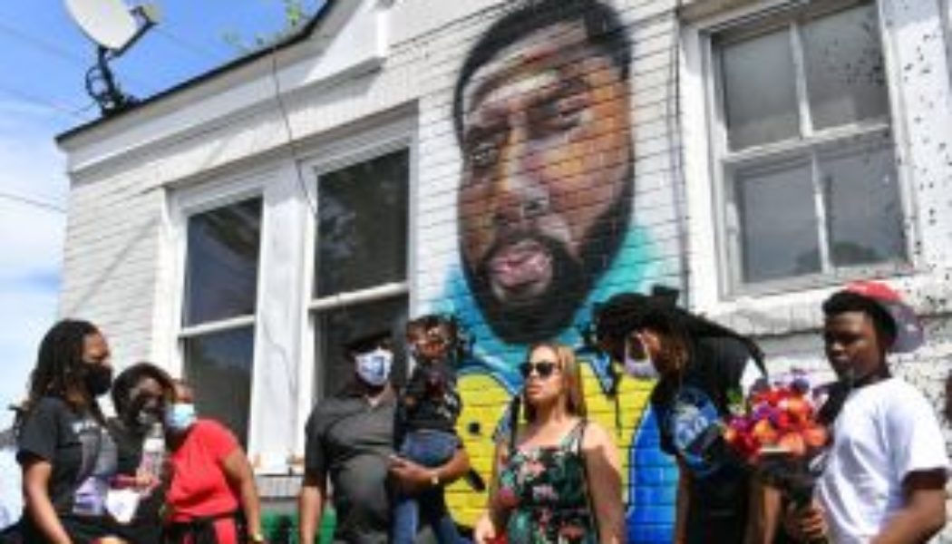 Black Councilman Catches Cop Urinating On Property After Calling Out Police Killings