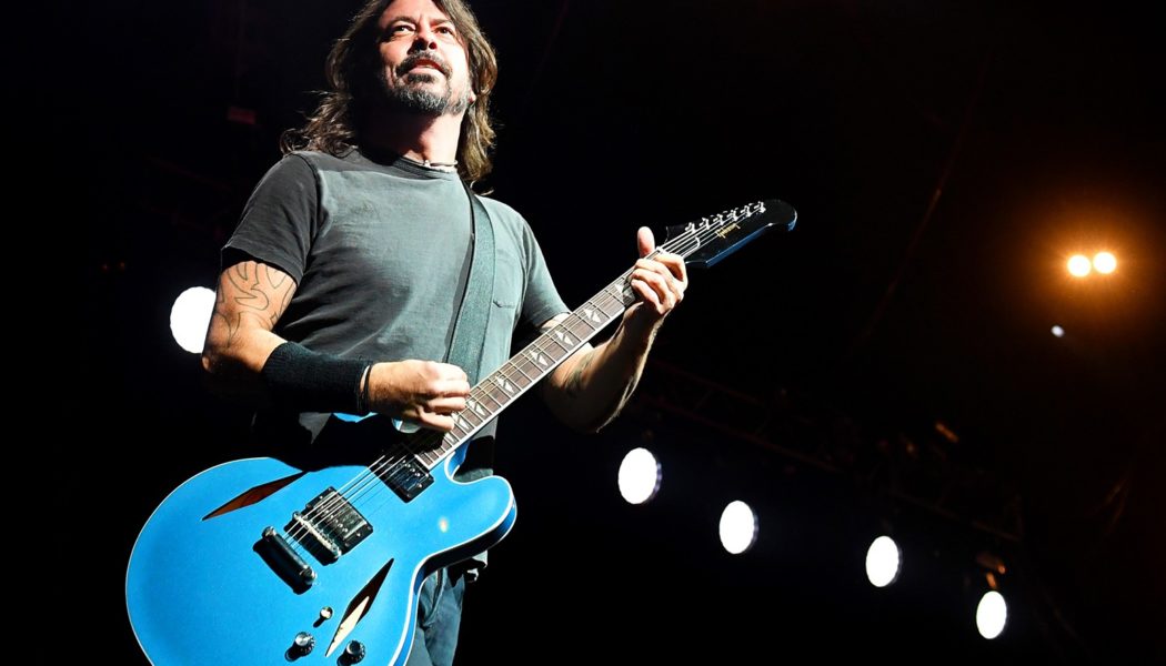 Dave Grohl Goofs About, Tells Smelly Beatles Van Stories as ‘Tonight Show’ Co-Host