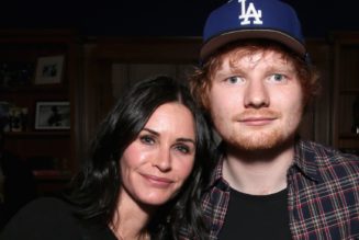 Ed Sheeran & Courteney Cox Recreate Ross & Monica’s ‘Friends’ Dance Routine